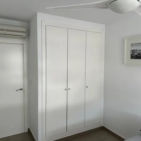 Magnífico Adosado En Urbanización Con Piscina * Dénia