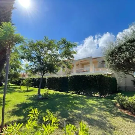 Magnifico Adosado En Urbanizacion Con Piscina * Denia