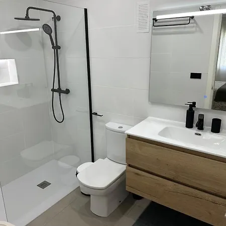 Magnifico Adosado En Urbanizacion Con Piscina