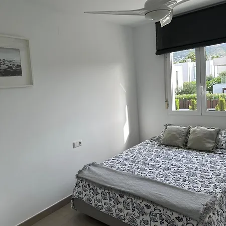 Magnifico Adosado En Urbanizacion Con Piscina Διαμέρισμα *