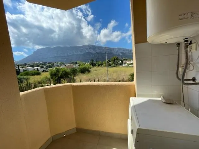 Magnifico Adosado En Urbanizacion Con Piscina *