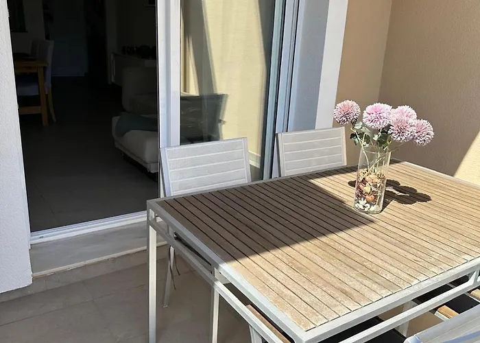 Апартаменти Magnifico Adosado En Urbanizacion Con Piscina